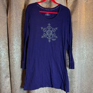 Victoria's Secret Purple Snowflake sleepshirt